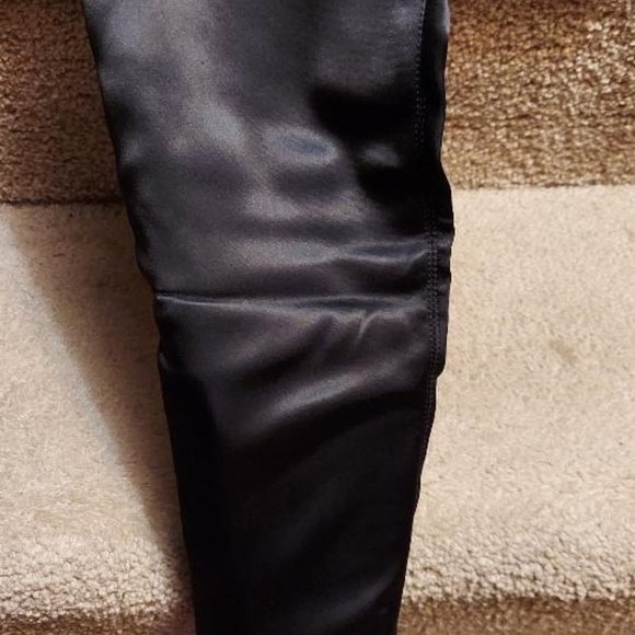 Satin Stretch Boots - Picture 4 of 5